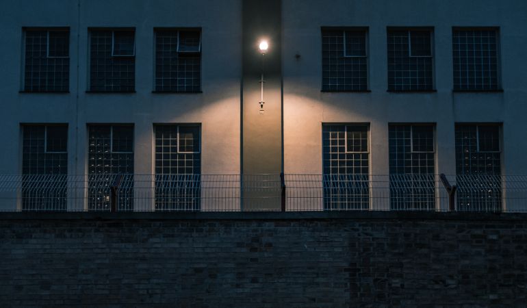 Imagen de la fachada de una cárcel Imagen de la fachada de una cárcel