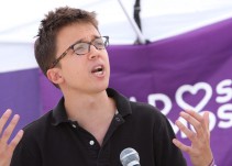 Clara Serra desbanca a Tania Sánchez como número 2 de la lista de Errejón