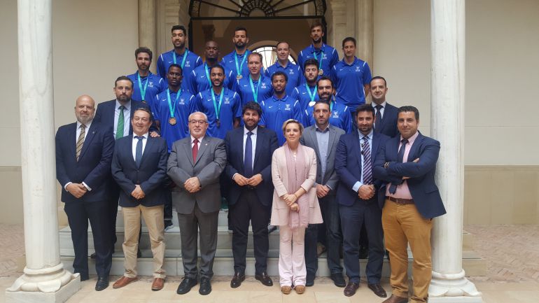 López Miras agradece al UCAM Murcia CB su bronce López Miras agradece al UCAM Murcia CB su bronce