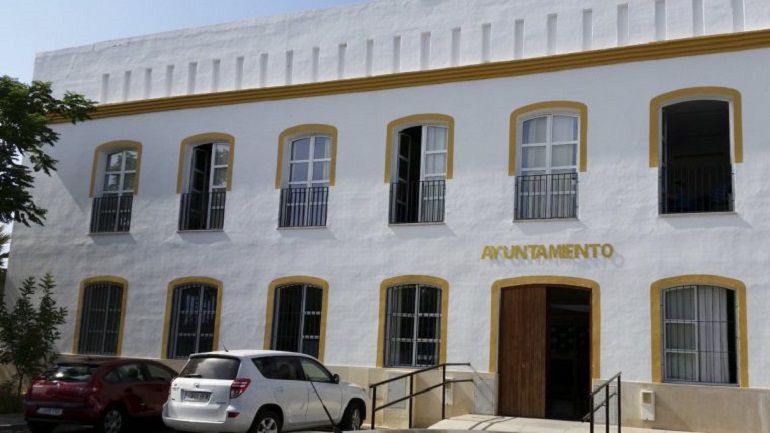 El Ayuntamiento de Huévar del Aljarafe aprueba iniciar un ERE El Ayuntamiento de Huévar del Aljarafe aprueba iniciar un ERE