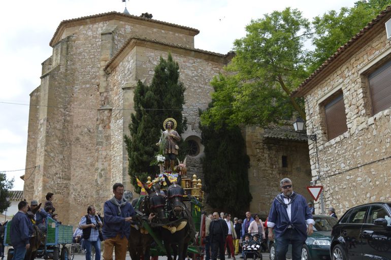 Mota del Cuervo celebra San Isidro inaugurando el monumento dedicado al agricultor Mota del Cuervo celebra San Isidro inaugurando el monumento dedicado al agricultor