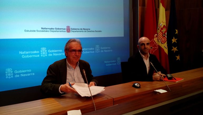 El director general del Observatorio de la Realidad Social, Patxi Tuñón, junto al director del Servicio del Observatorio de Realidad Social, Antidio Martínez de Lizarrondo El director general del Observatorio de la Realidad Social, Patxi Tuñón, junto al director del Servicio del Observatorio de Realidad Social, Antidio Martínez de Lizarrondo