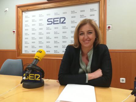 Nuevas carreras con los mismos docentes Nuevas carreras con los mismos docentes