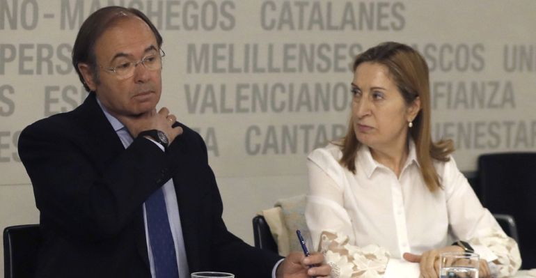 Los presidentes del Senado, Pío García Escudero y del Congreso, Ana Pastor, durante el Comité Ejecutivo Nacional del PP Los presidentes del Senado, Pío García Escudero y del Congreso, Ana Pastor, durante el Comité Ejecutivo Nacional del PP