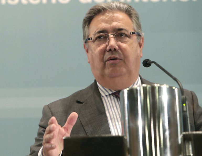 Zoido promete más seguridad y agentes en el refuerzo de verano Zoido promete más seguridad y agentes en el refuerzo de verano