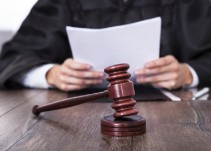Le dice a su expareja que de haber sido del ISIS le habría puesto una bomba