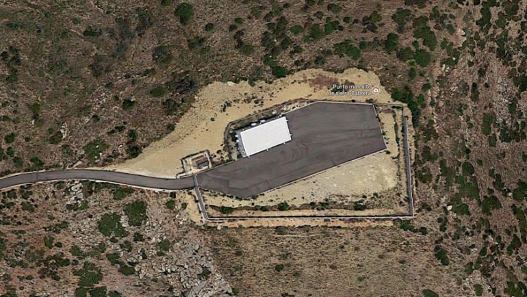 vista aérea de las instalaciones militares ubicada en Cerro Mezquita de la sierra de Turre (imagen de Google Maps) vista aérea de las instalaciones militares ubicada en Cerro Mezquita de la sierra de Turre (imagen de Google Maps)