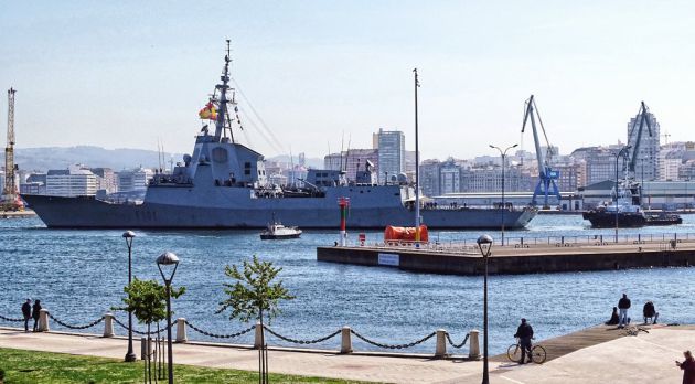 Buque de la OTAN en el puerto de A Coruña Buque de la OTAN en el puerto de A Coruña