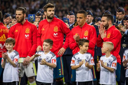 De Gea (1i) y Dani Carvajal (1d), junto a Pique (2i) y Thiago en el amistoso ante Alemania en Dusseldorf. De Gea (1i) y Dani Carvajal (1d), junto a Pique (2i) y Thiago en el amistoso ante Alemania en Dusseldorf.
