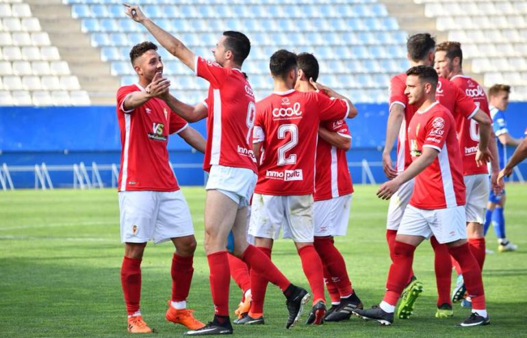 Real Murcia-Elche: mucho más que un derbi y con el ascenso a Segunda en el horizonte Real Murcia-Elche: mucho más que un derbi y con el ascenso a Segunda en el horizonte