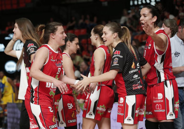 Las jugadoras del Durán Maquinaria Ensino celebrando el ascenso a la Liga Día Las jugadoras del Durán Maquinaria Ensino celebrando el ascenso a la Liga Día