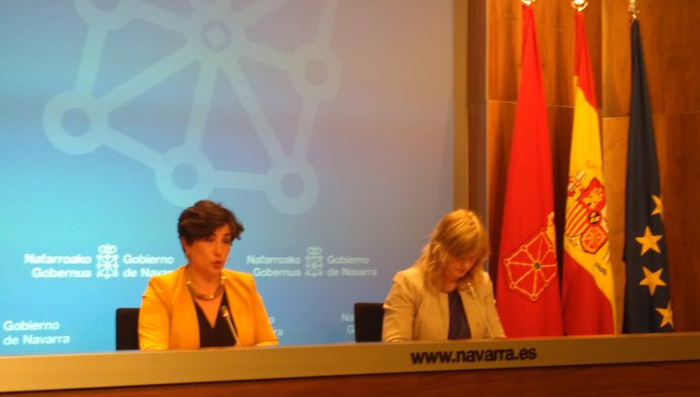 Las consejeras Solana y Ollo, durante la rueda de prensa posterior a la sesión del Gobierno Las consejeras Solana y Ollo, durante la rueda de prensa posterior a la sesión del Gobierno