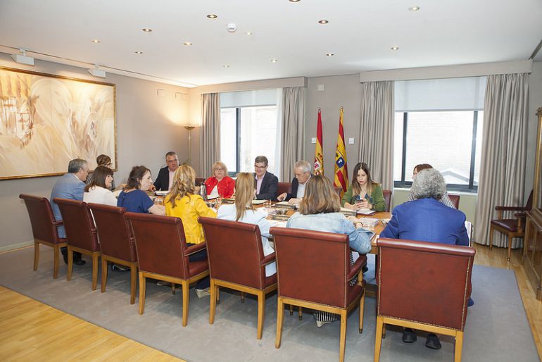 Junta de Portavoces en el Parlamento de Aragón Junta de Portavoces en el Parlamento de Aragón