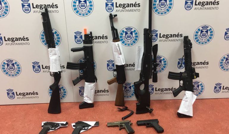 Las nueve armas incautadas Las nueve armas incautadas