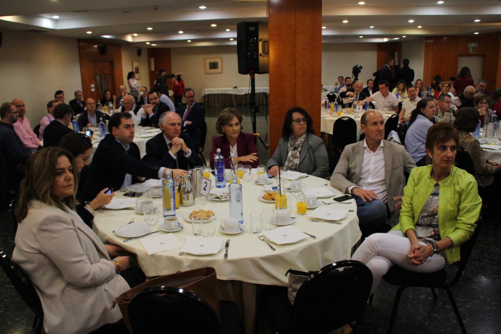 Parlamentarios nacionales, provinciales y miembros de la corporación municipal han participado en la jornada Parlamentarios nacionales, provinciales y miembros de la corporación municipal han participado en la jornada