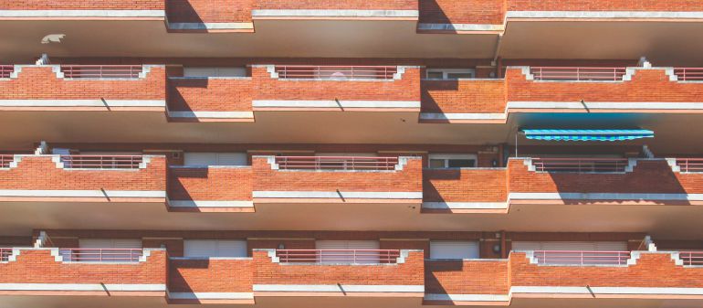 La comunidad de vecinos podrá vetar los pisos turísticos en el edificio La comunidad de vecinos podrá vetar los pisos turísticos en el edificio