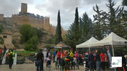 El año pasado la Ultramaratón de La iruela partió de explanada junto al castillo El año pasado la Ultramaratón de La iruela partió de explanada junto al castillo