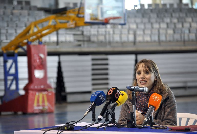 Laura Álvarez durante una rueda de prensa en el Palacio de Deportes Laura Álvarez durante una rueda de prensa en el Palacio de Deportes