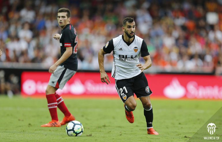El Girona, interesado en el fichaje de Martín Montoya El Girona, interesado en el fichaje de Martín Montoya