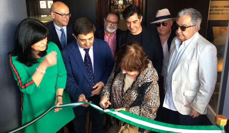 Inauguración de la sala "Juanito Valderrama" Inauguración de la sala "Juanito Valderrama"
