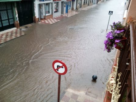 Una tormenta de media hora provoca inundaciones en Moral de Calatrava Una tormenta de media hora provoca inundaciones en Moral de Calatrava