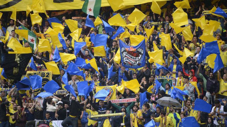 El colo amarillo será protagonista en las gradas de Granada El colo amarillo será protagonista en las gradas de Granada