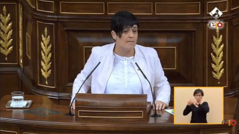 Bildu apoya la moción pero admite que Rajoy y Sánchez "están del mismo lado" Bildu apoya la moción pero admite que Rajoy y Sánchez "están del mismo lado"