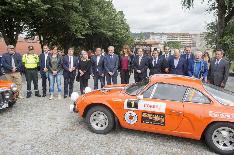 A presentación da 51 edición do Rallye de Ourense, foi ao carón da Ponte Vella. Os días 7, 8 e 9 de xuño, Ourense será referente e escaparate de este deporte. A presentación da 51 edición do Rallye de Ourense, foi ao carón da Ponte Vella. Os días 7, 8 e 9 de xuño, Ourense será referente e escaparate de este deporte.
