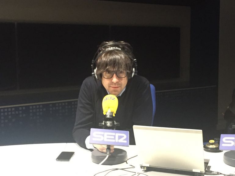 Luis Piedrahita, en los estudios de la Cadena SER Luis Piedrahita, en los estudios de la Cadena SER