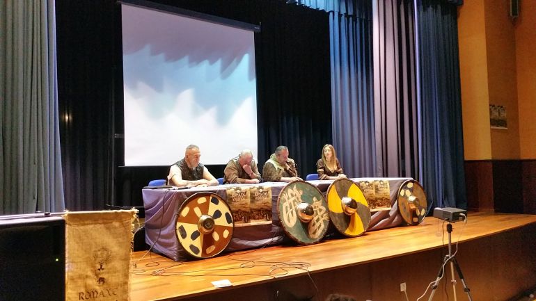 Presentación de la III Romaxe Vikinga en la Casa da Cultura de O Vicedo Presentación de la III Romaxe Vikinga en la Casa da Cultura de O Vicedo