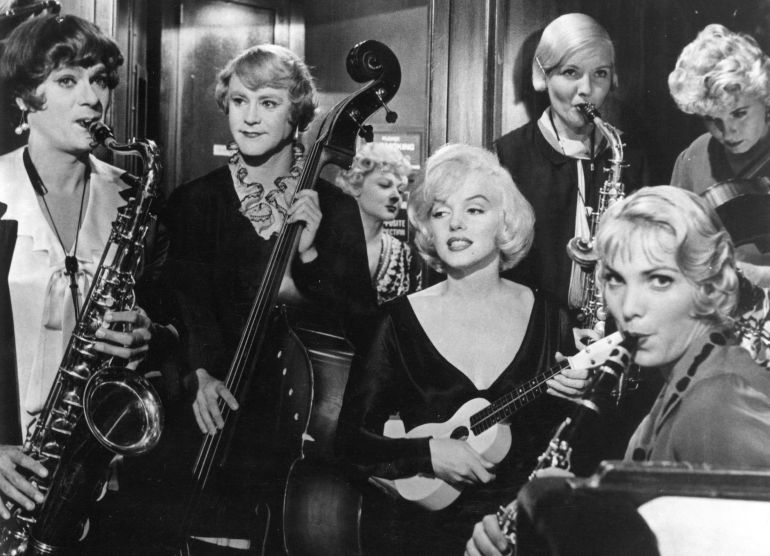 Imagen de la película 'Con faldas y a lo loco'. Imagen de la película 'Con faldas y a lo loco'.