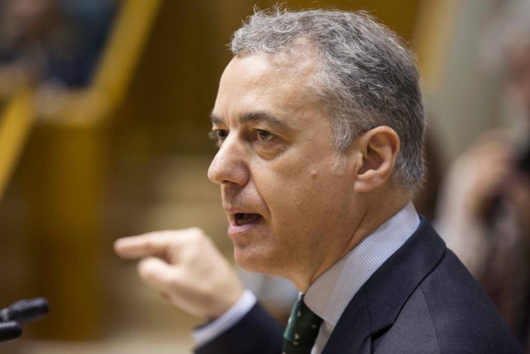 El lehendakari, Iñigo Urkullu, interviene durante un pleno de control en el Parlamento Vasco. El lehendakari, Iñigo Urkullu, interviene durante un pleno de control en el Parlamento Vasco.