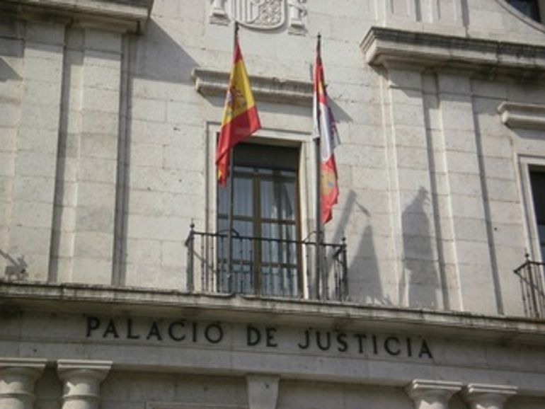 Sala de lo Social del Tribunal Superior de Justicia de Castilla y León con sede en Valladolid Sala de lo Social del Tribunal Superior de Justicia de Castilla y León con sede en Valladolid