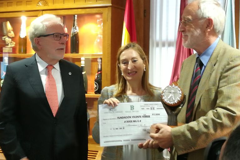 Fundación Vicente Ferrer, 50 años luchando por los más desfavorecidos Fundación Vicente Ferrer, 50 años luchando por los más desfavorecidos