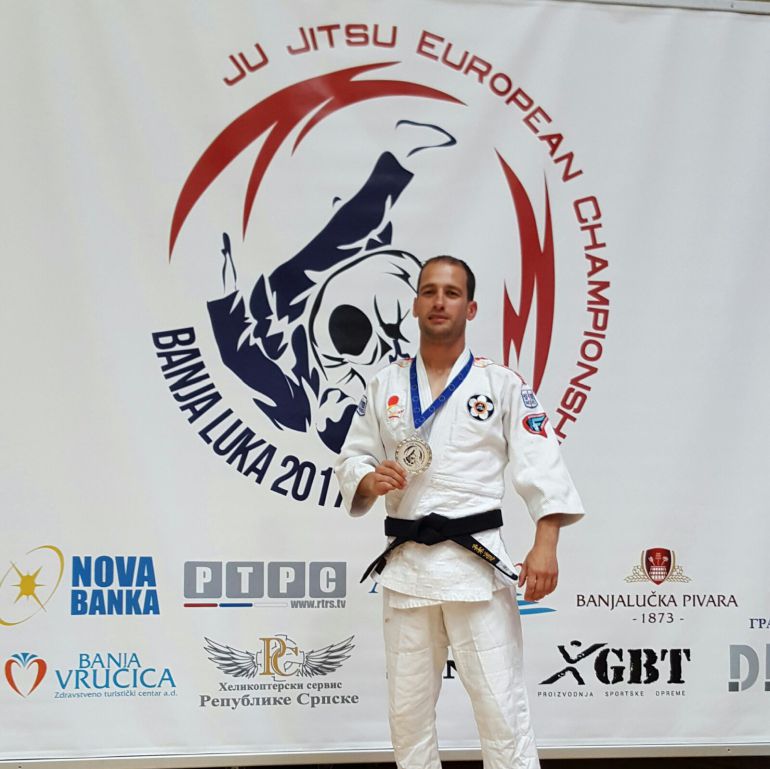 Una rotura de fibras en la pierna izquierda, impide a Felipe Iglesias, participar en el Campeonato de Europa de Jiu Jitsu Una rotura de fibras en la pierna izquierda, impide a Felipe Iglesias, participar en el Campeonato de Europa de Jiu Jitsu