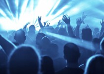 La entrada de menores a salas de fiesta con música en directo, a debate