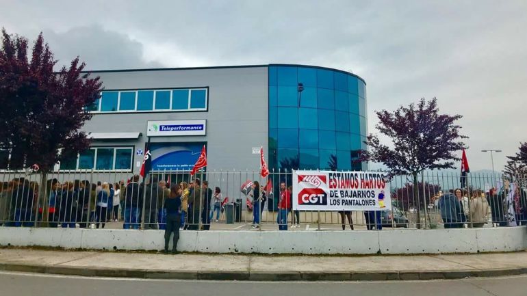 Un 75% de la plantilla de Teleperformance secunda los paros Un 75% de la plantilla de Teleperformance secunda los paros