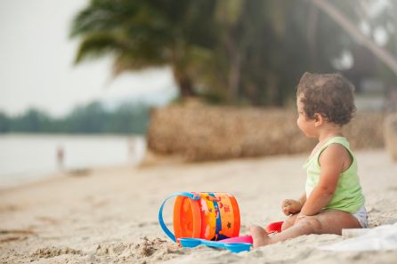 "Los bebés por debajo del año deberían evitar la playa" "Los bebés por debajo del año deberían evitar la playa"