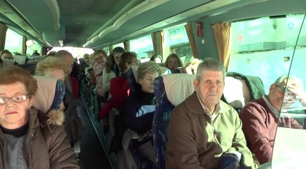 Muchos de sus paisanos fueron en autobús hasta el centro penitenciario de Jaén para acompañarle en el momento de su ingreso en la cárcel, y mostrarle así su apoyo Muchos de sus paisanos fueron en autobús hasta el centro penitenciario de Jaén para acompañarle en el momento de su ingreso en la cárcel, y mostrarle así su apoyo