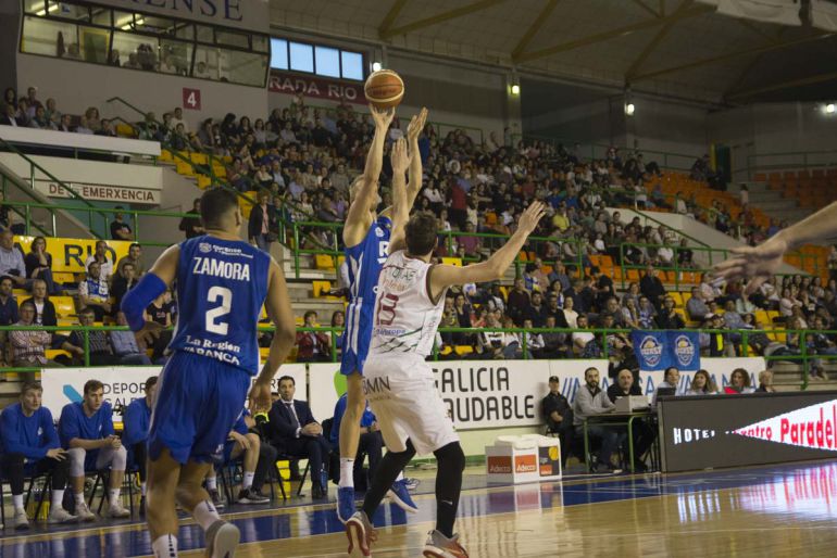 Las primeras renovaciones en el COB, Zamora y Rozitis Las primeras renovaciones en el COB, Zamora y Rozitis
