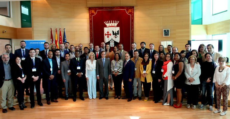 Representantes de once países participan en este proyecto Representantes de once países participan en este proyecto