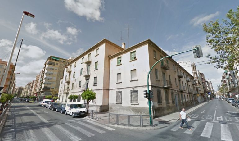 Asociaciones Vecinales reclaman un uso dotacional de las Casas de los Maestros Asociaciones Vecinales reclaman un uso dotacional de las Casas de los Maestros