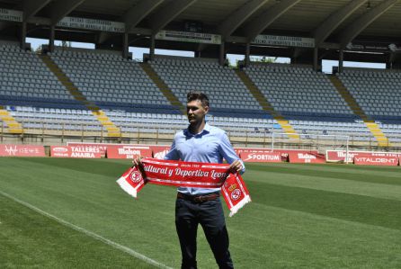"Vengo a un club que no tiene techo" "Vengo a un club que no tiene techo"