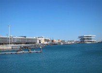 Los inmigrantes del ‘Aquarius’ no irán a la base del Alinghi