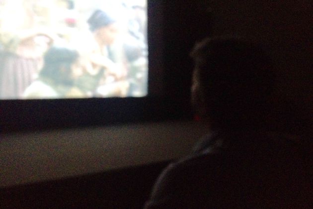 El director de cine sevillano se formó en la Facultad de Ciencias de la Comunicación de la Universidad de Sevilla, en la calle Gonzalo Bilbao, donde coincidió con gran parte de su actual equipo. El director de cine sevillano se formó en la Facultad de Ciencias de la Comunicación de la Universidad de Sevilla, en la calle Gonzalo Bilbao, donde coincidió con gran parte de su actual equipo.