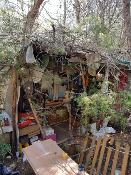 Viviendas: Desmantelado un asentamiento ilegal en Santa Eulària Viviendas: Desmantelado un asentamiento ilegal en Santa Eulària