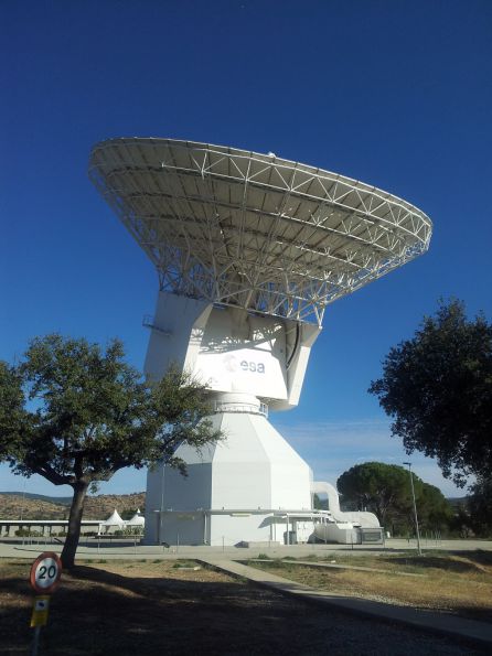 Noticias de Ávila: Un mensaje de Hawking se envía al espacio desde la antena de Cebreros Noticias de Ávila: Un mensaje de Hawking se envía al espacio desde la antena de Cebreros