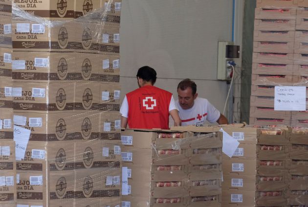 Preparación del dispositivo de emergencia humanitaria para recibir a los 630 migrantes del Aquarius en el puerto de Valencia Preparación del dispositivo de emergencia humanitaria para recibir a los 630 migrantes del Aquarius en el puerto de Valencia