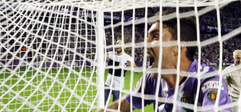 Una ciudad feliz volcada con su equipo Una ciudad feliz volcada con su equipo