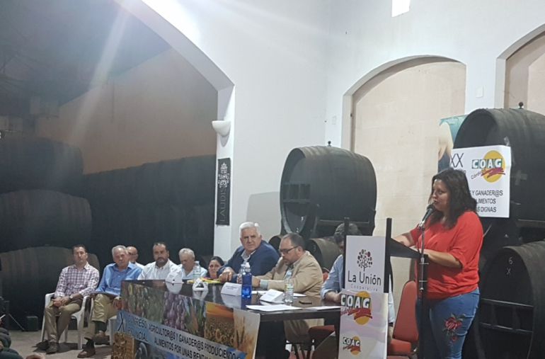 Carmen Quintero en su discurso final, en el congreso que la ha reelegido este fin de semana como secretaria provincial de COAG en Cordoba Carmen Quintero en su discurso final, en el congreso que la ha reelegido este fin de semana como secretaria provincial de COAG en Cordoba